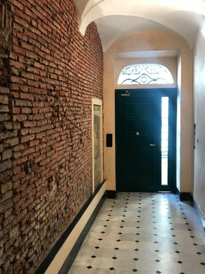Lovely Apt Really Downtown - Free Private Parking Included! - Генуя Экстерьер фото