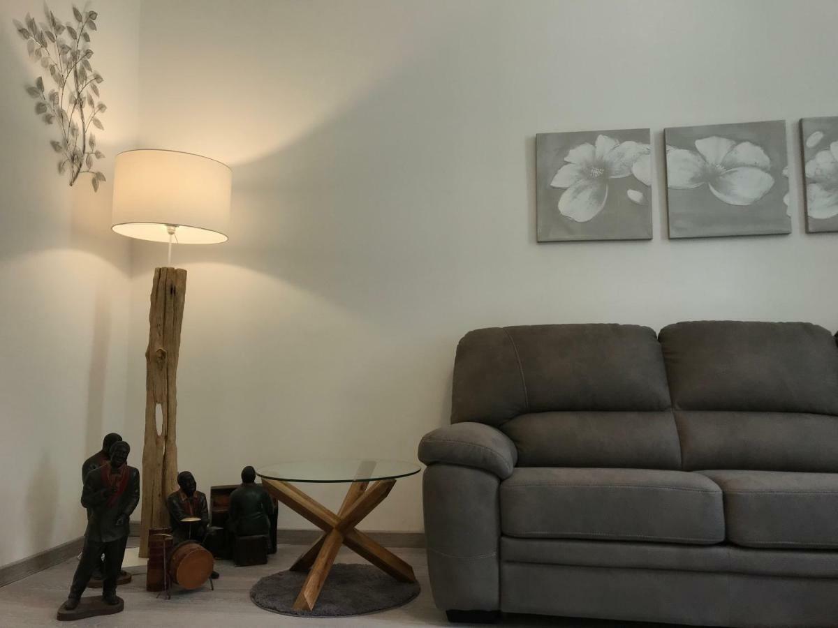 Lovely Apt Really Downtown - Free Private Parking Included! - Генуя Экстерьер фото