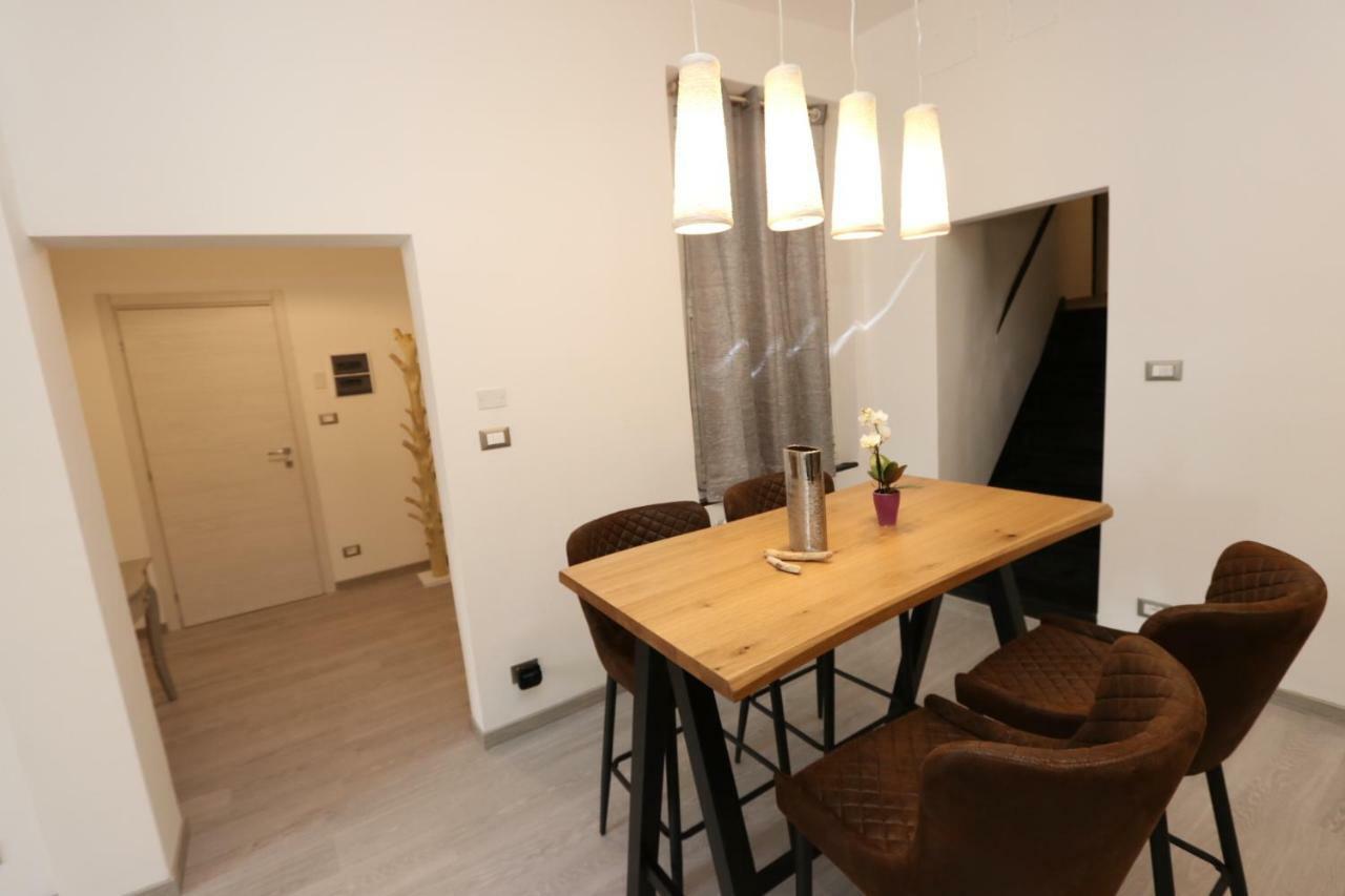 Lovely Apt Really Downtown - Free Private Parking Included! - Генуя Экстерьер фото